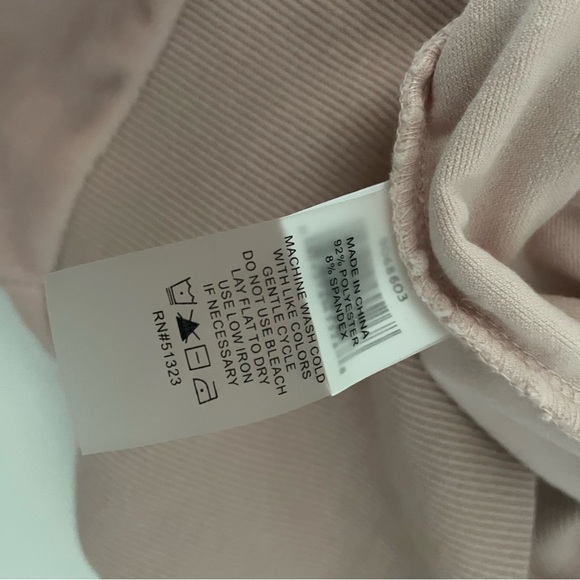 Vince Camuto/EUC Velvet - Picture 3 of 9